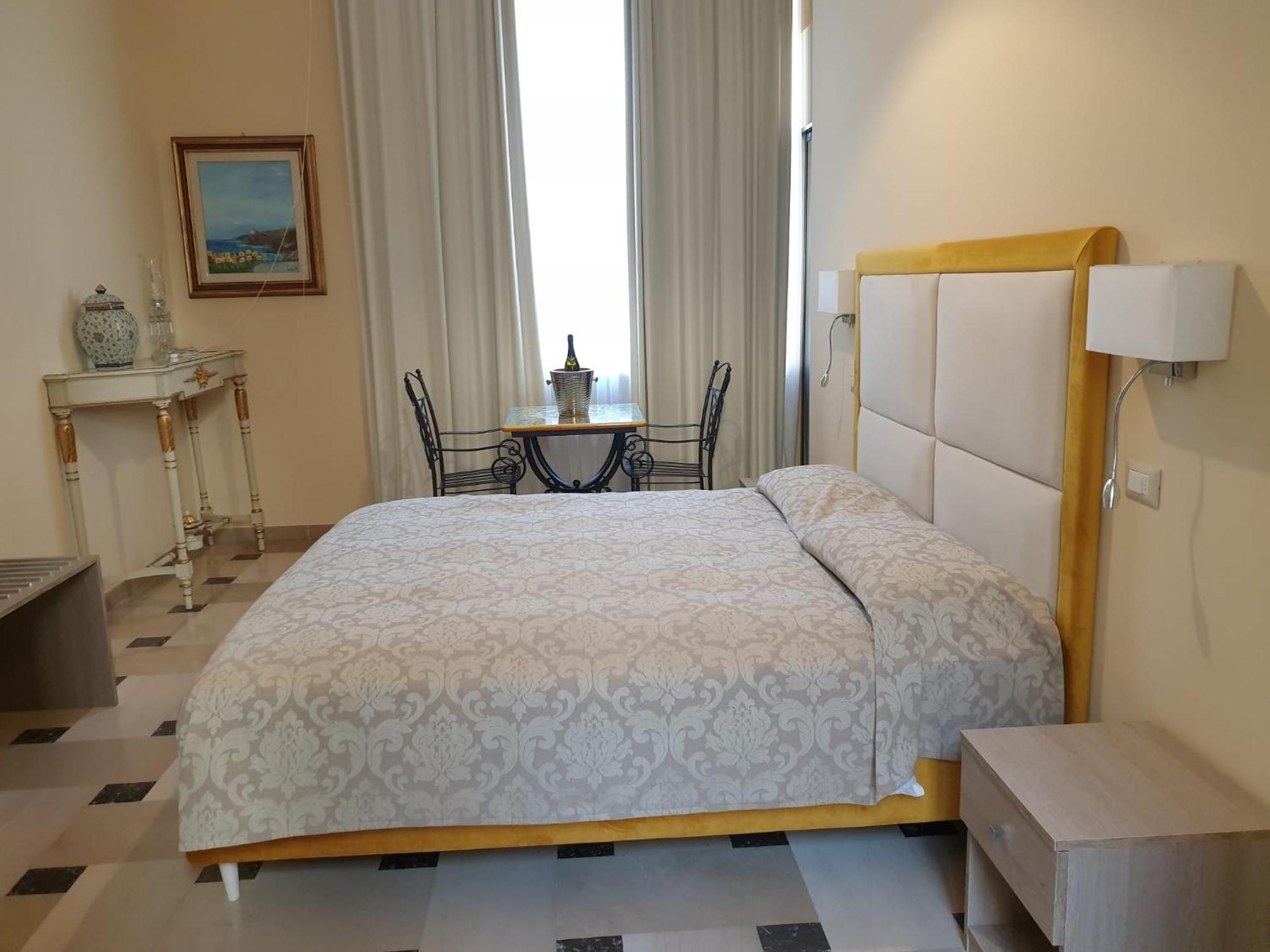 Bed and Breakfast Dimora Charleston Lecce Parcheggio Privato In Loco Gratis Номер фото
