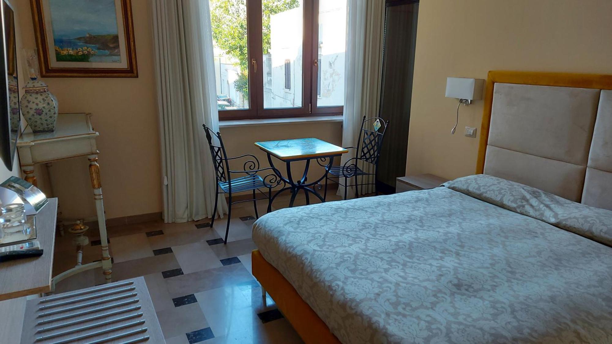Bed and Breakfast Dimora Charleston Lecce Parcheggio Privato In Loco Gratis Номер фото